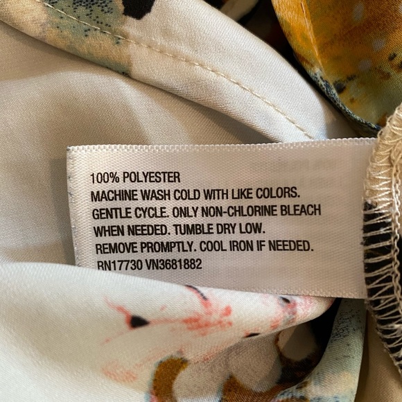 Floral Sheer Button Up - Picture 4 of 4